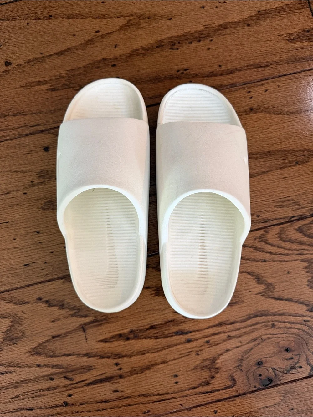 Nike Calm Slides